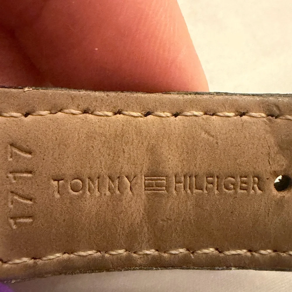 Tommy Hilfiger Black and Gold Timepiece Unisex